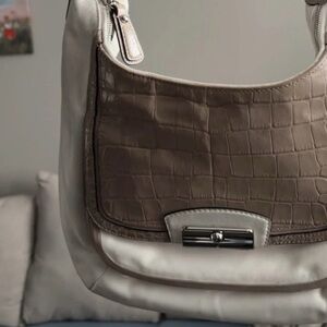 Coach Kristin Shoulder Bag Purse White Tan Leather F22509